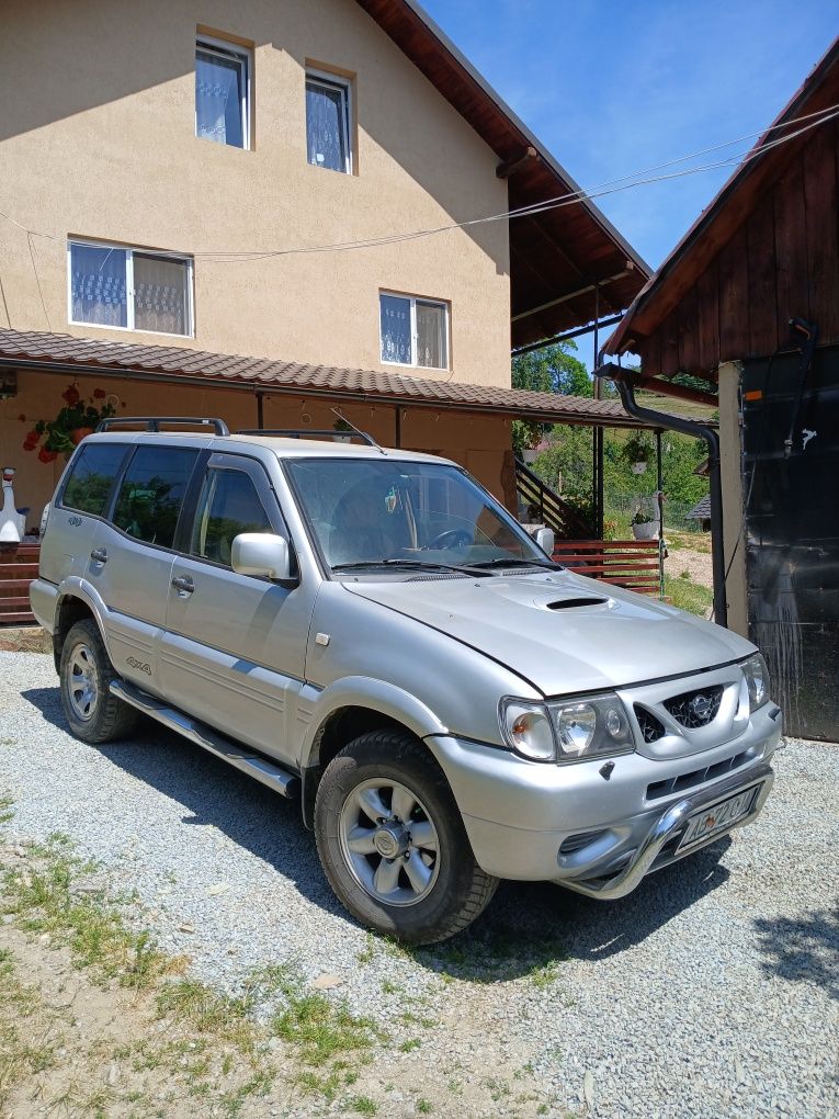 Vând nissan terano 2