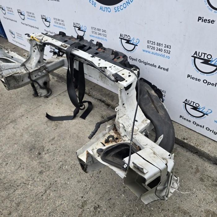 Trager Opel Astra J facelift