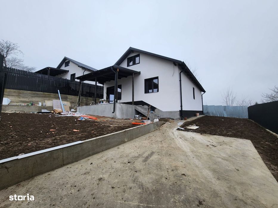 Casa In Margineni Cu 3 Camere