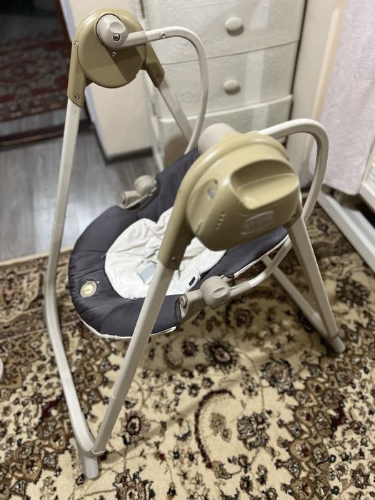 Люлька детская на батарейках ходунок