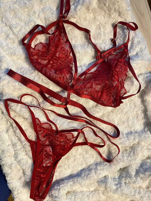 Set lenjerie sexy cu benzi tip harness