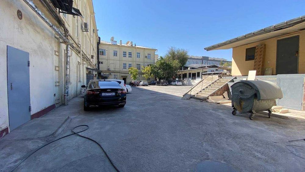 Сдам помещение вдоль дороги рядом с метро Алишера Навоий Tashkent City
