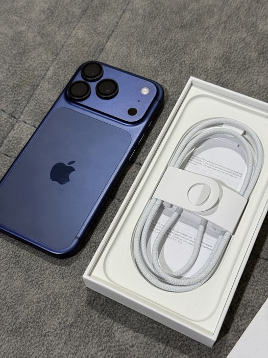 17 pro 256g 100%  18sikl