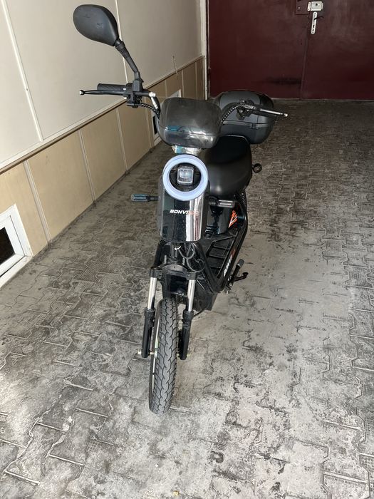 Скутер электронный