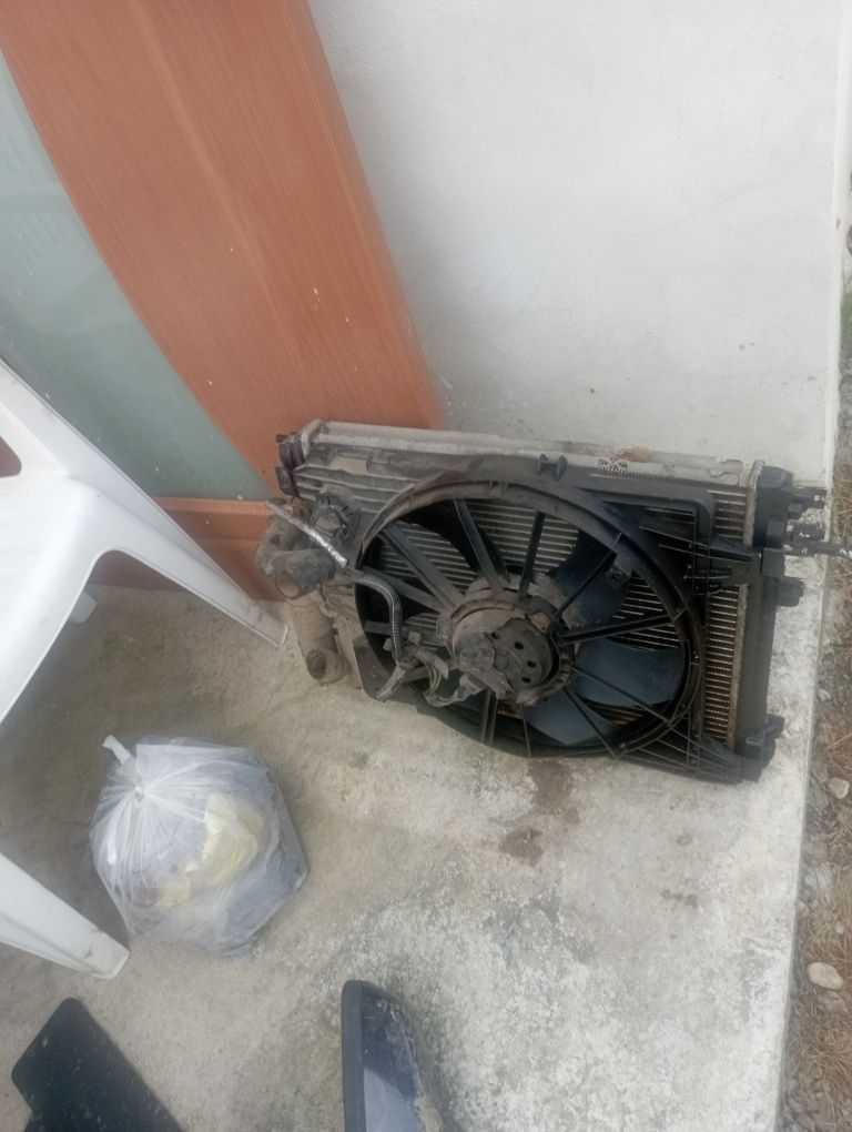 Radiator Apă Ac Electroventilator Dacia Logan 1.4 Benzină