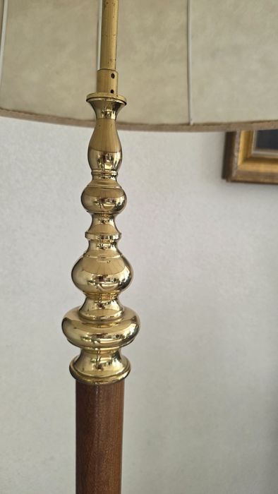 Lampa lemn metal si piele