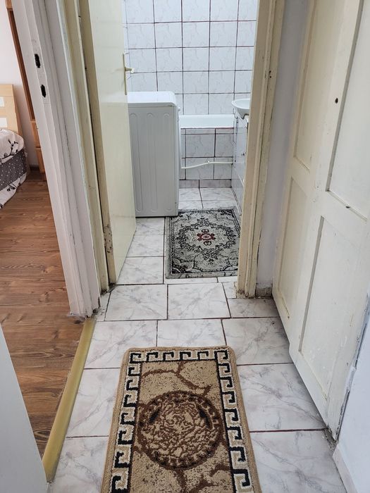 Închiriez apartament cu 1 cameră