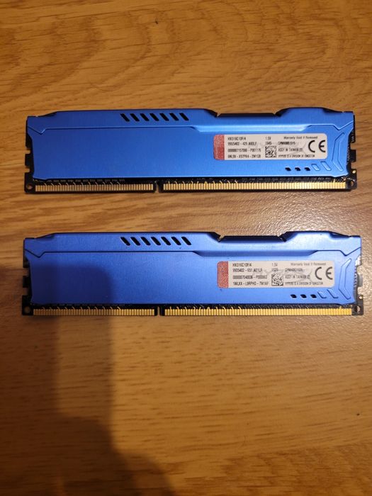 Kit RAM DDR3 HyperX FURY,2 x 4Gb la 1600Mhz,cu radiatoare albastre