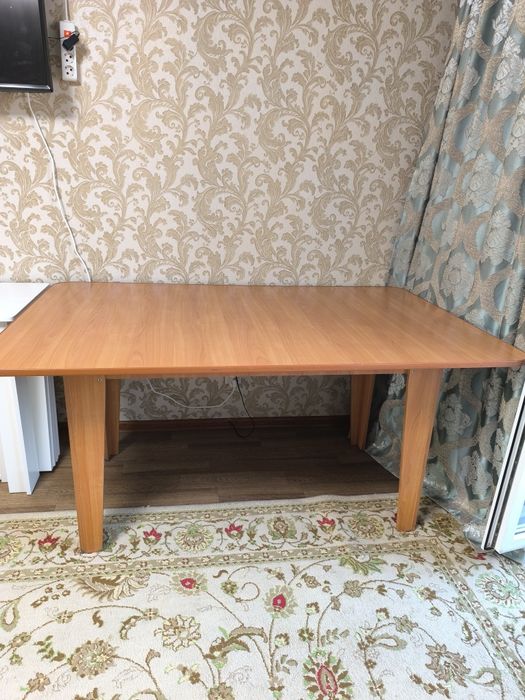 Продам стол из дсп б/у