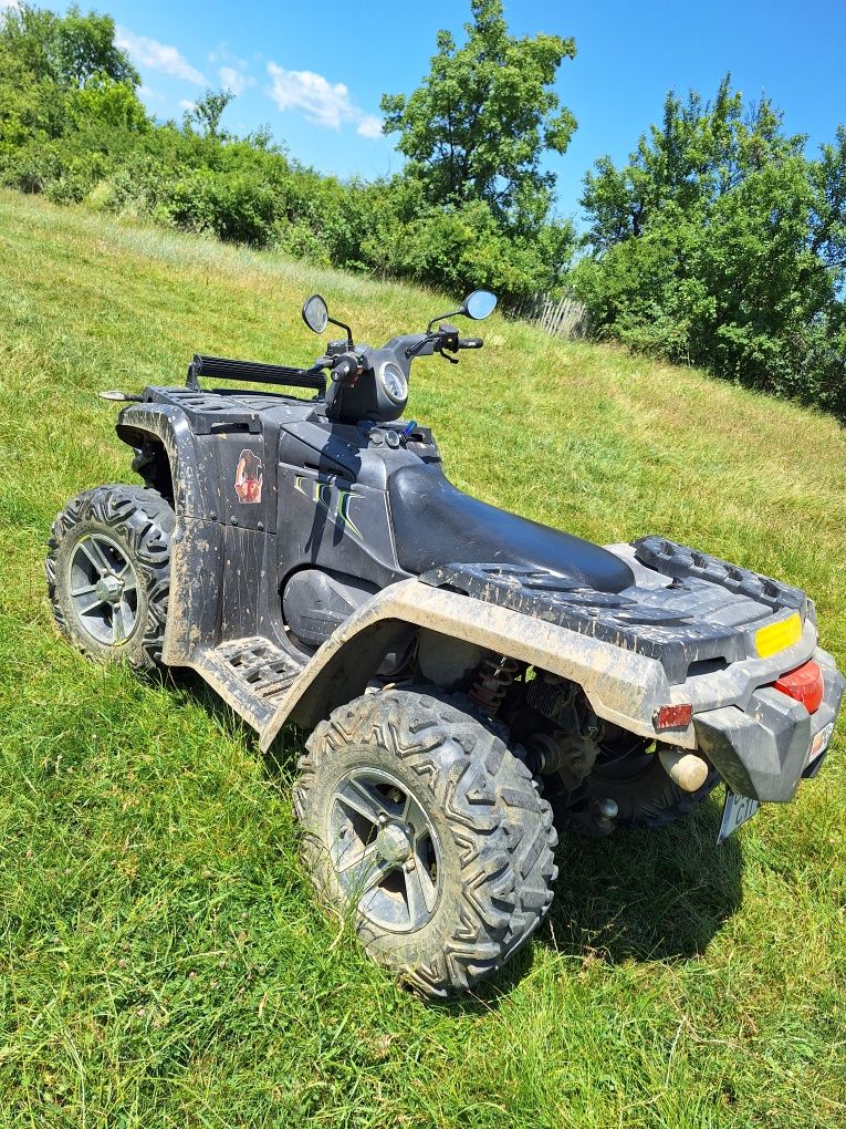 Vând atv can am 400