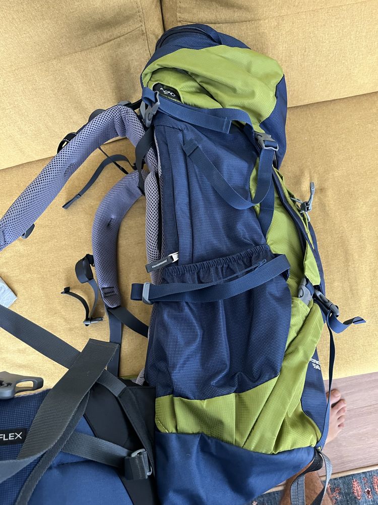 Туристическа раница Deuter Aircontact 55+10
