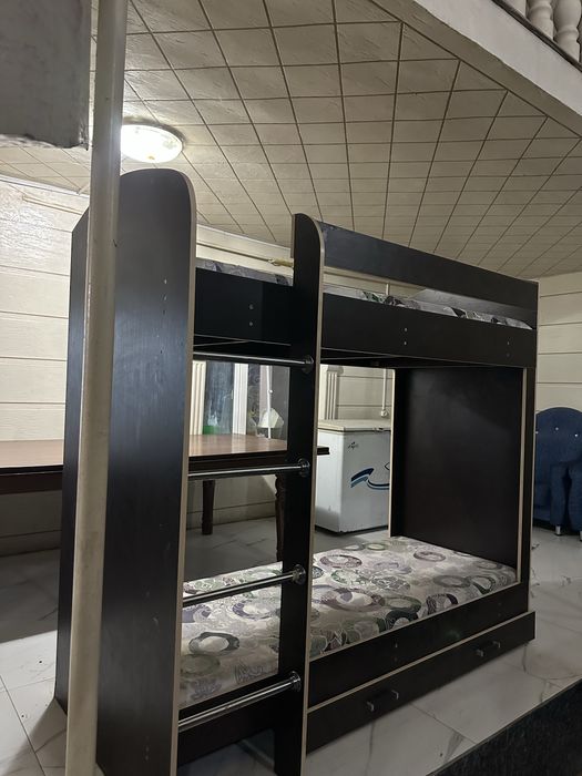 Двухэтажный диван