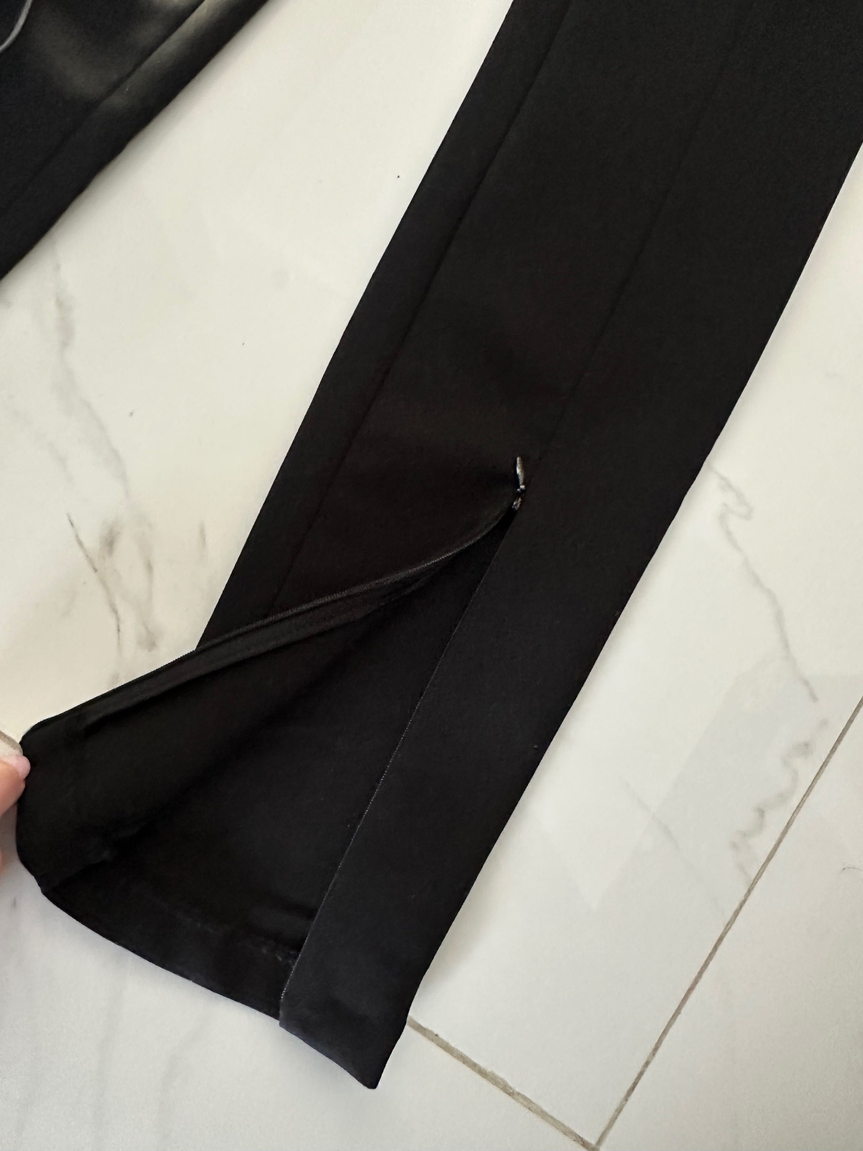 Дамски черен панталон ZARA с цепки на крачола