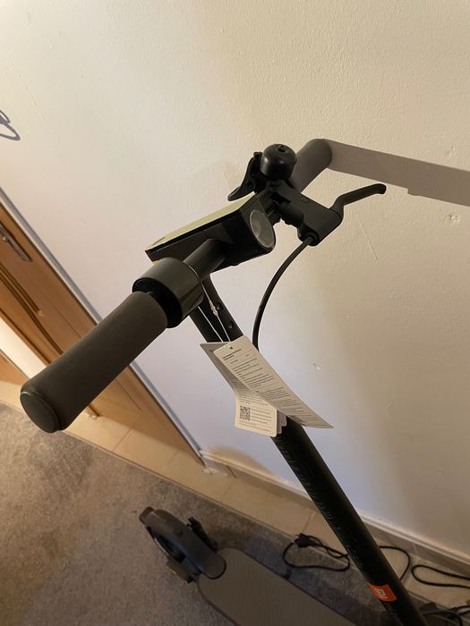 Trotinetă electrică xiomi (nouă)