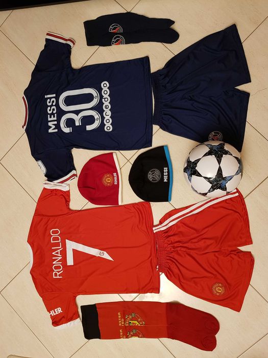Роналдо Екип + Калци + Шапка + Топка ПРОФЕСИОНАЛ 115лв !!! НОВО!