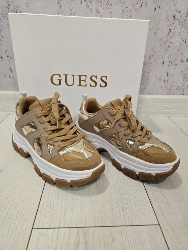 Оригинални дамски сникърси Guess