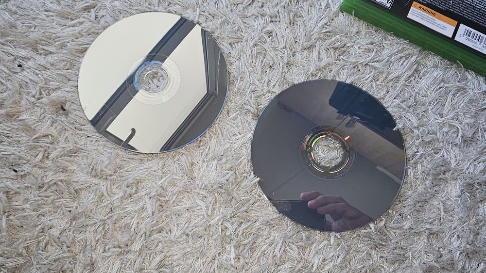 Vând Red Dead Redemption 2 Xbox One ,citiți Descrierea!