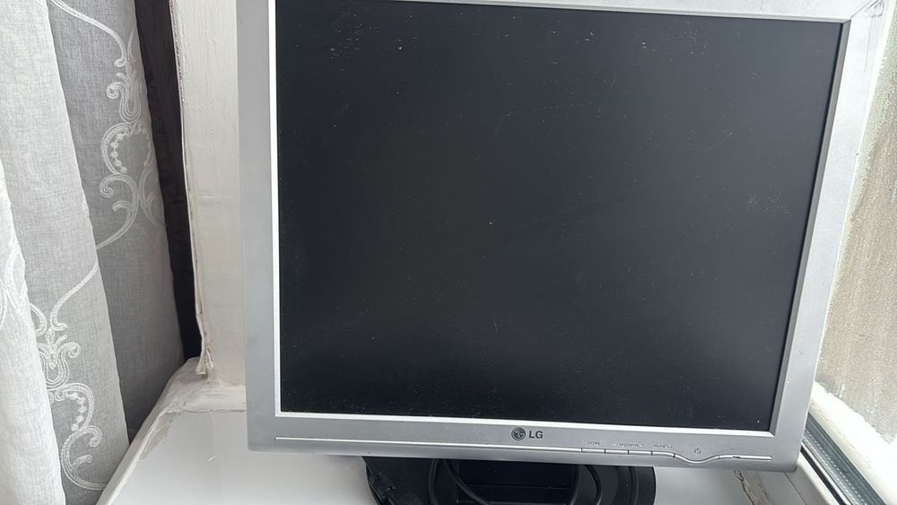 Продам монитор Lg