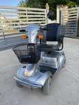 Carucior electric persoane dizabilitati