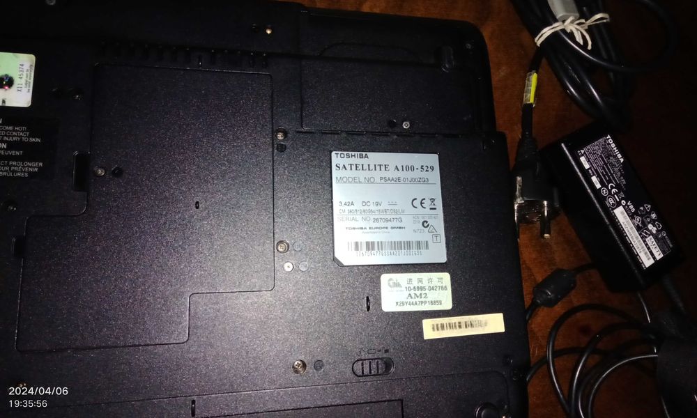 Dezmembrez Toshiba vechi Celeron M ddr2 lapto