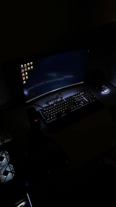 Vand/schimb PC gaming custom build