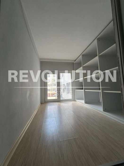 Дава се под наем Двустаен апартамент в Варна, Център - 55 кв.м за 450 € - Снимка #8