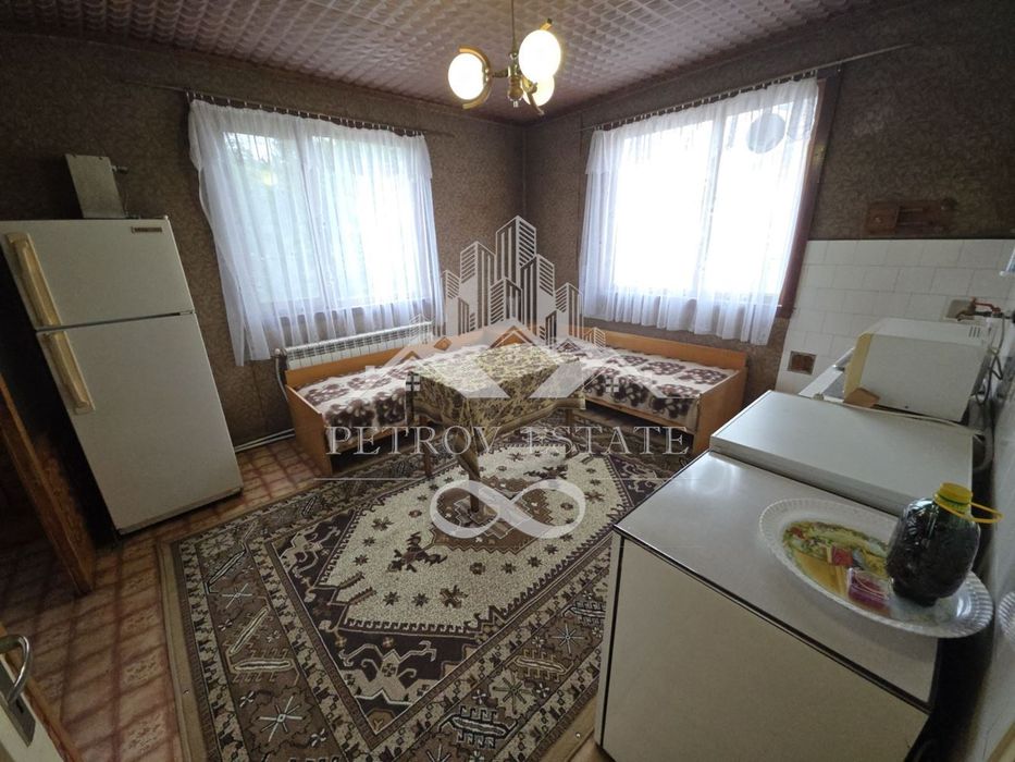 Къща в Пазарджик, област-гр.Батак площ 242 цена 81999