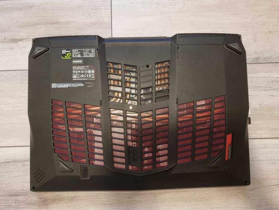 Laptop Gaming MSI GT73VR 7RF Titan Pro 17.3", GeForce GTX 1080, 32GB