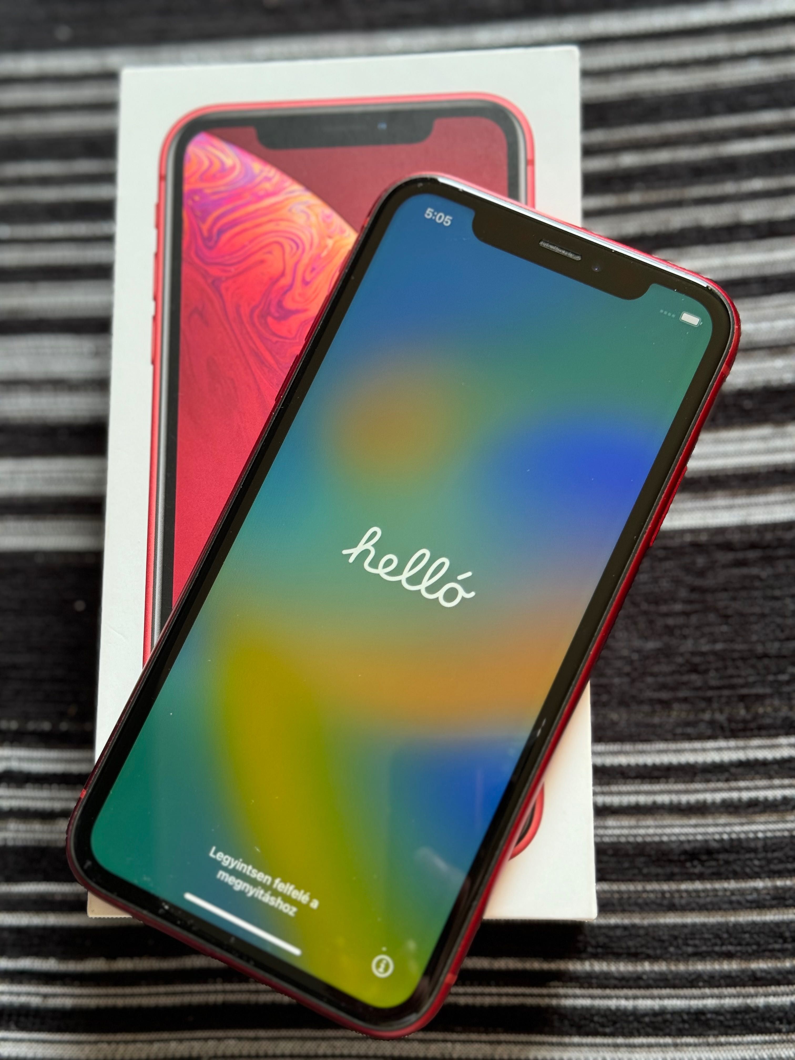 iPhone XR 64 GB внос от САЩ ПОДАРЪК 3 Кейса