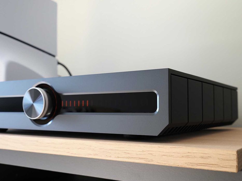 Roksan Caspian 4G Streaming Усилвател (Made in UK) в гаранция!