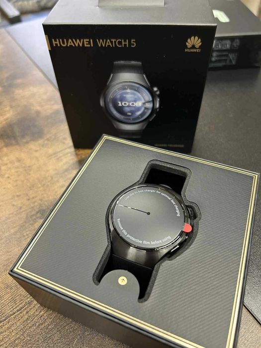 Смарт часовник Huawei Watch 5 46mm - нов