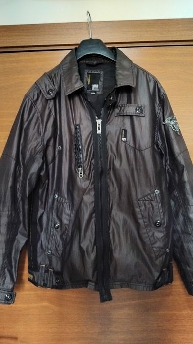 Страхотни яке,ветровка