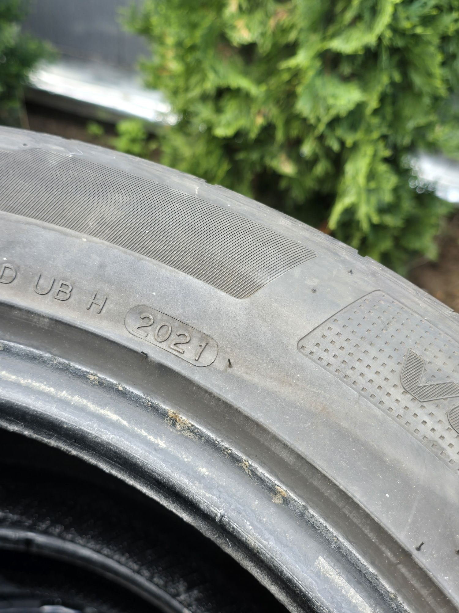4 Броя 235/55/18 Hankook 2x5mm 2x4,8mm