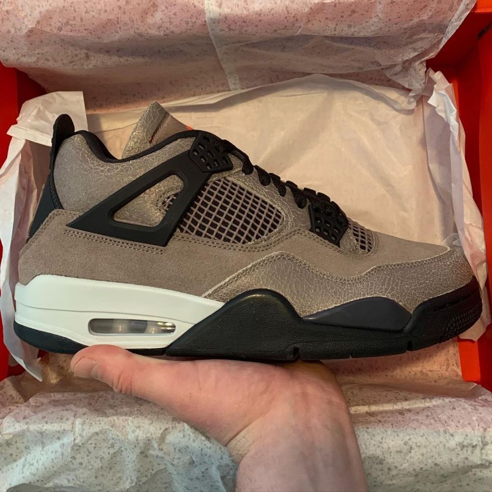 Jordan 4 Taupe Haze