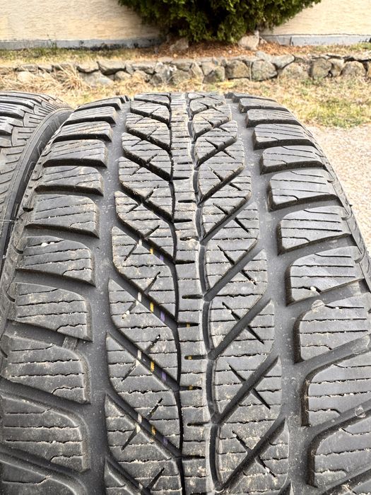 Зимни гуми 225 45 17 Fulda и 225 55 16 goodyear
