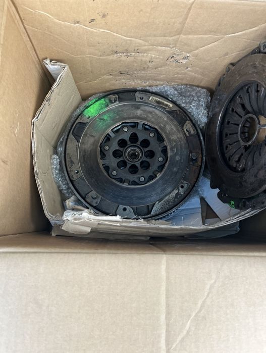 Kit ambreiaj plus Volanta bmw 320d n47