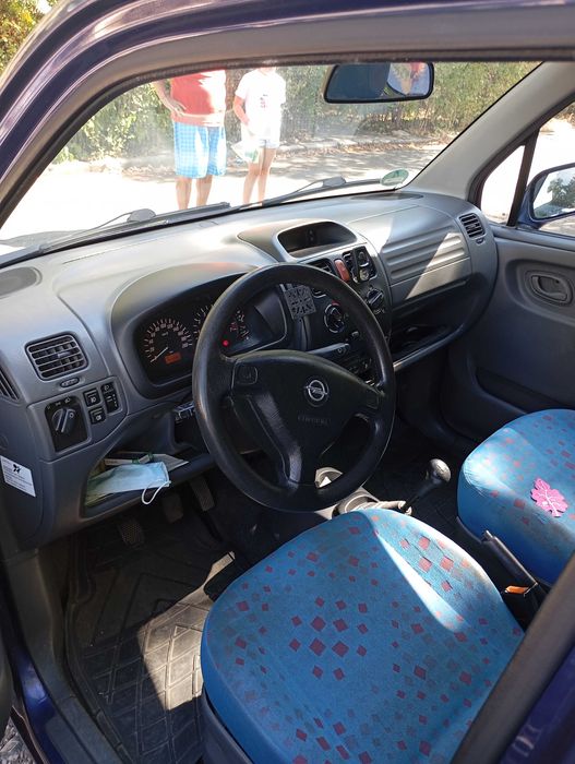 Vând Opel agila 1,2