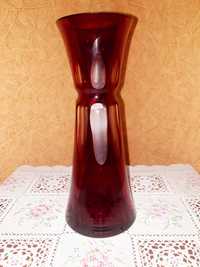 Редкая, винтажная  ваза, Сталинский ампир, Цветное, рубиновое стекло