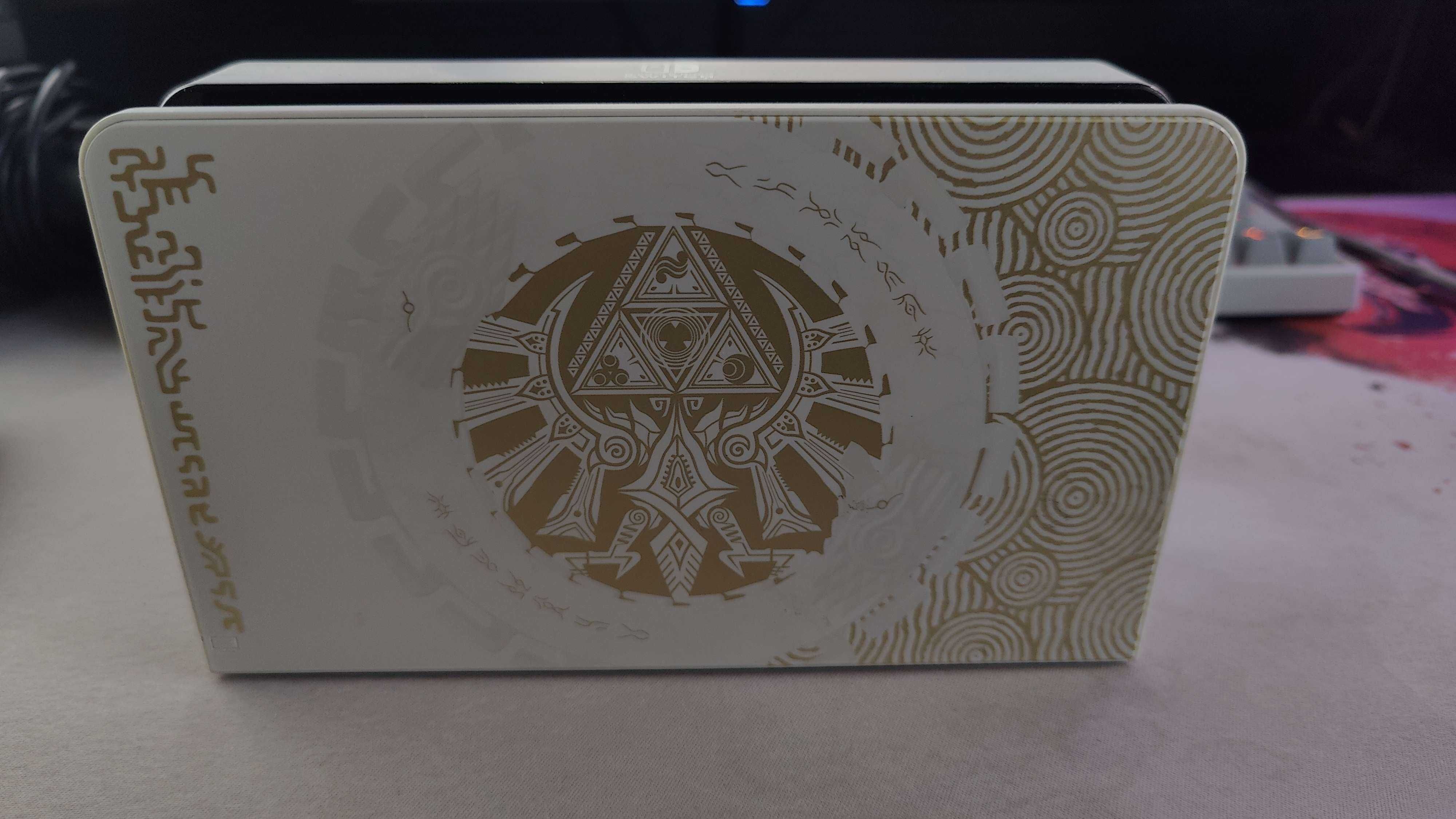 Nintendo Switch OLED TOTK edition в отлично състояние