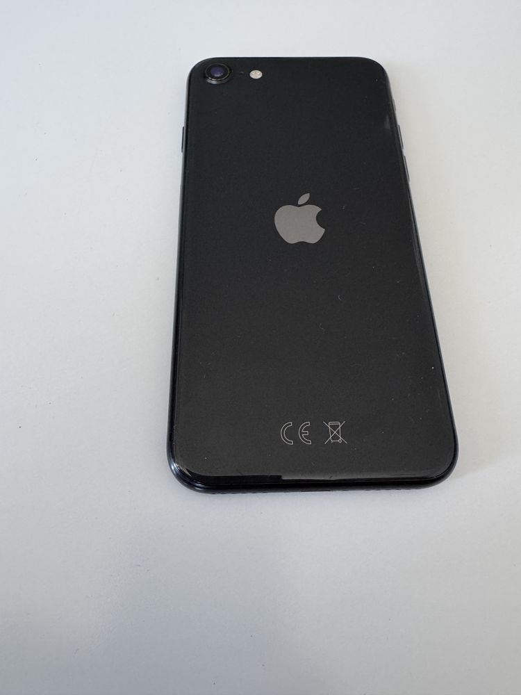 Телефон Айфон iPhone SE 2 64GB