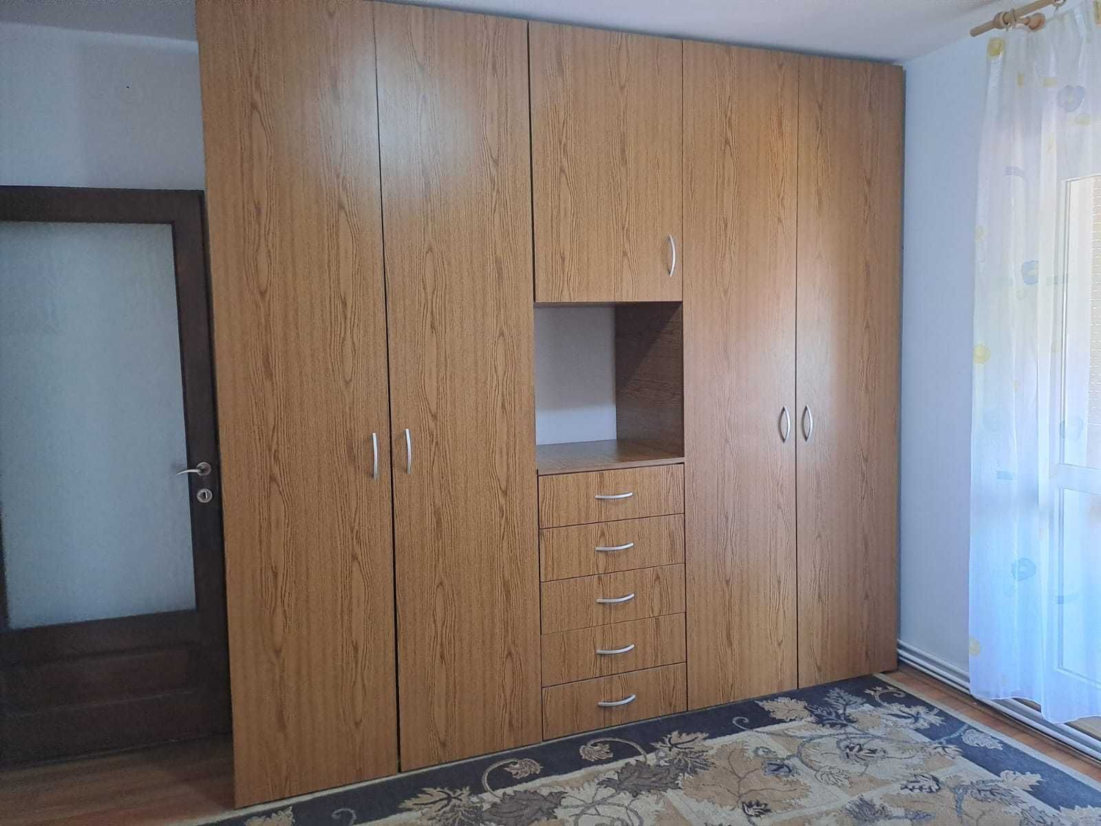 Inchiriere APART. 2 CAMERE, 54 mp, TEREZIAN