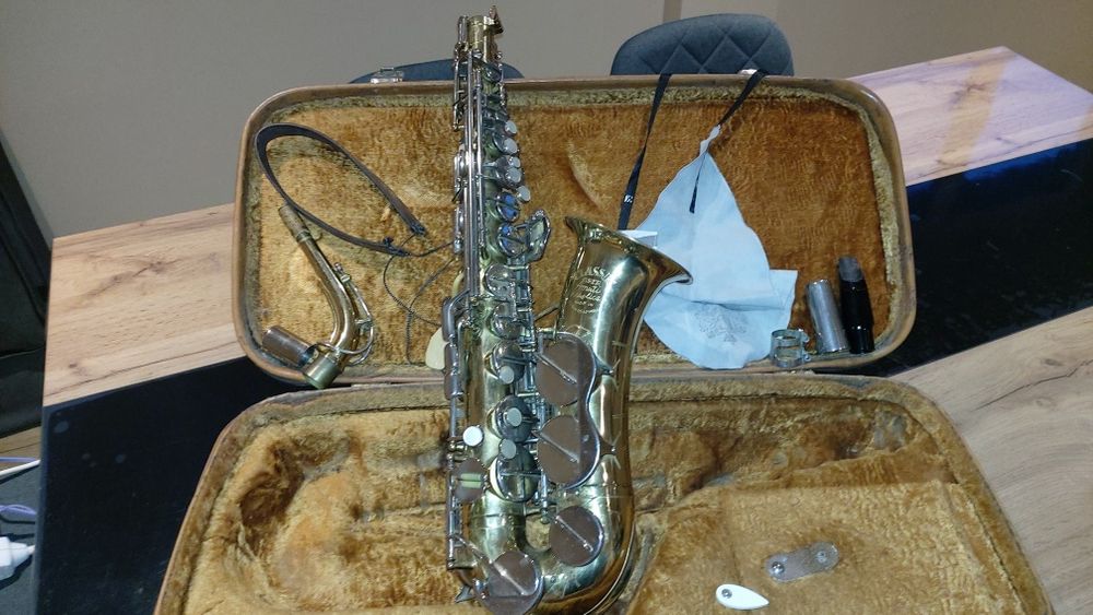 Алт саксофон AMATI CLASSIC