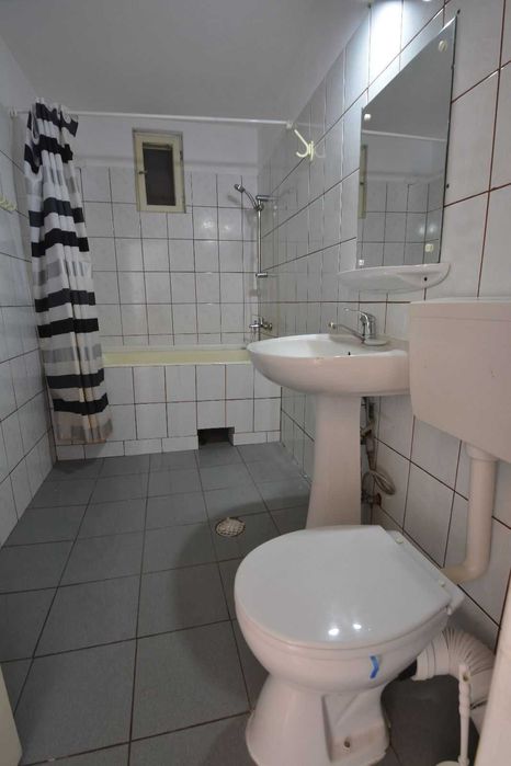 Casa individuala cu 4 apartamente, garaj dublu și gradina, N.Titulescu
