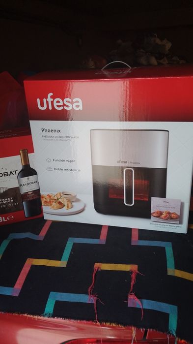 Еър фрайер UFESA PARROT-1800W.