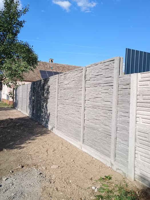 Gard din placi de beton