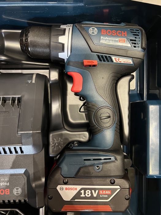 Autofiletanta Bosch GSR 18V-60C cu ac 4 ah si inc-Noua