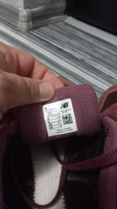 Vând adidași NewBalance originali