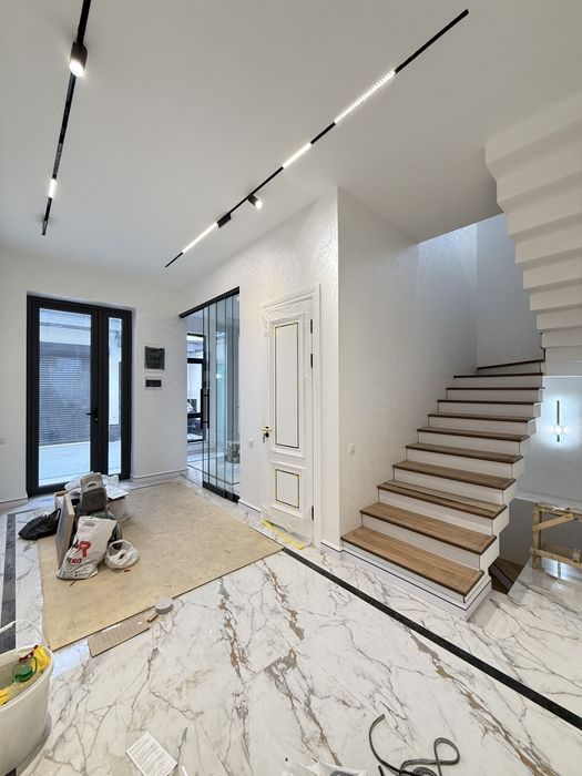 Hi-Tech uy sotiladi! 6 xona Olchazor Metro 3 bekat