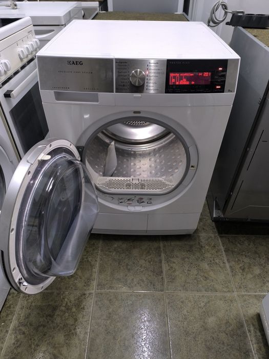 Сешилня AEG T97689IH3 - 8кг. термопомпа А+++  Топ Оферта.