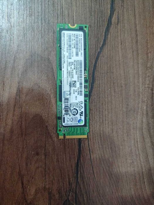 SSD накопитель 256 GB Samsung PM961, M.2 NVMe, PCIe 3.0